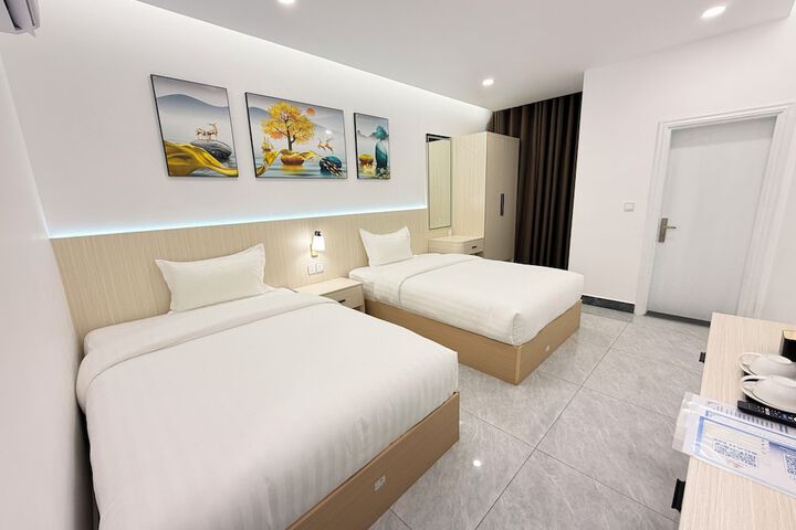 Room 34 of 68