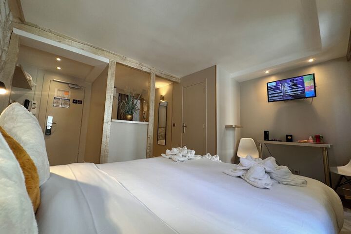 Room 36 of 65