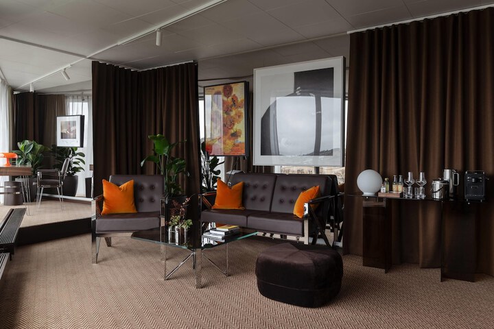 Room 69 of 119