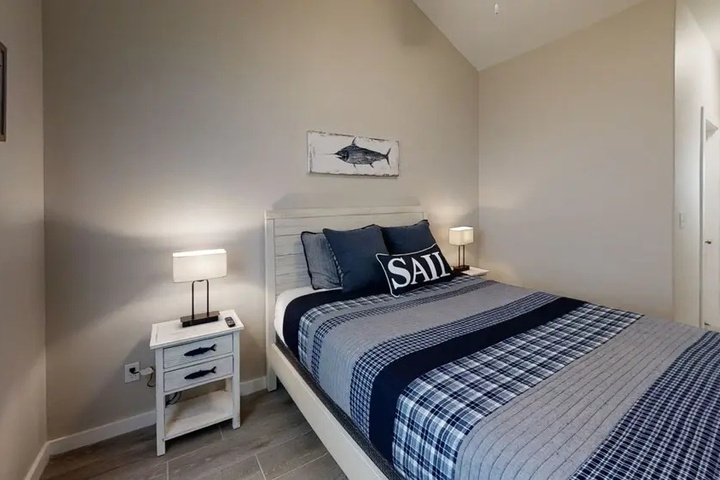 Room 3 of 19
