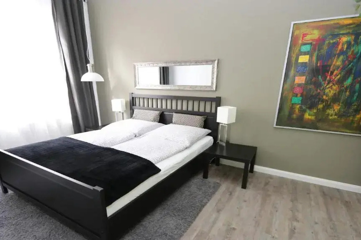 Room 6 of 21