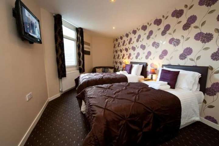 Room 5 of 24