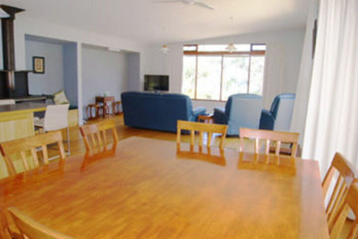 Room 158 of 191