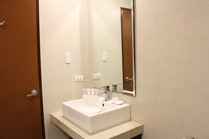 Room 68 of 159