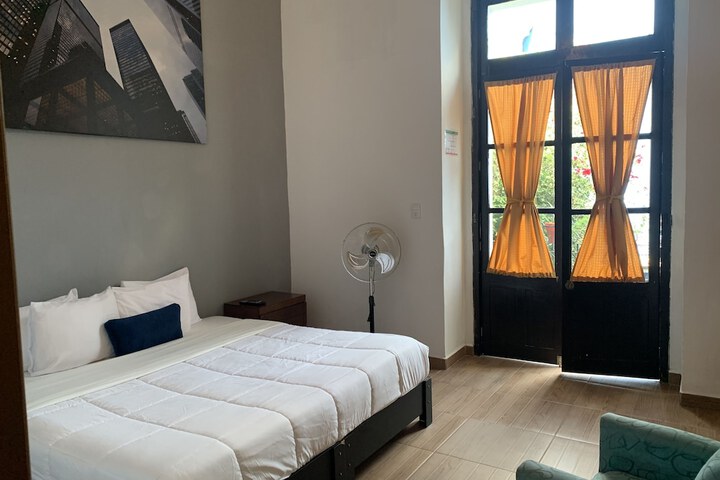 Room 7 of 37