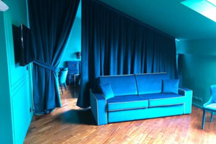 Garibaldi Suites