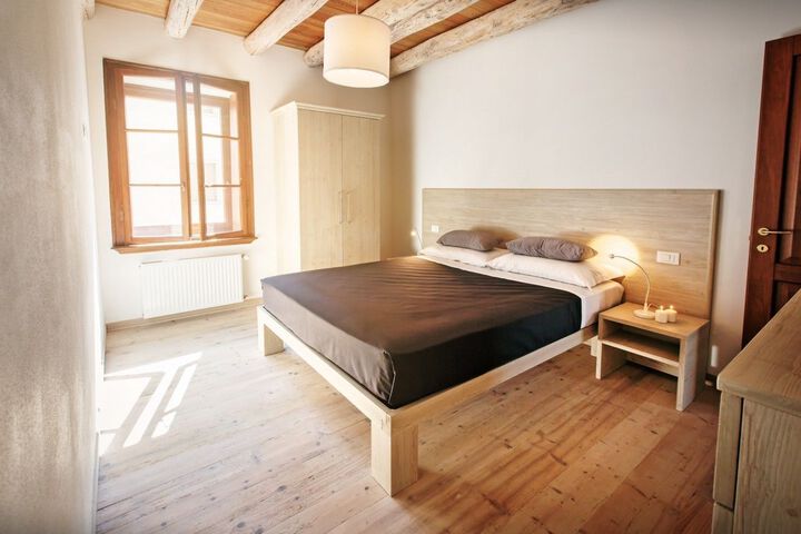 Room 40 of 99