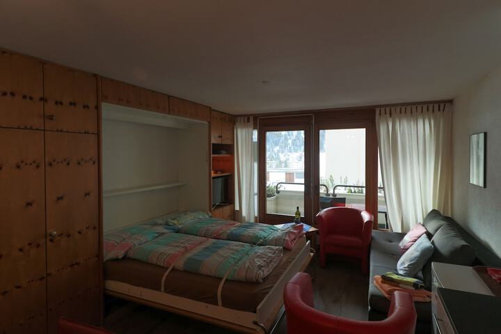Room 15 of 169