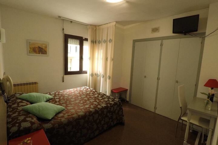 Room 11 of 53