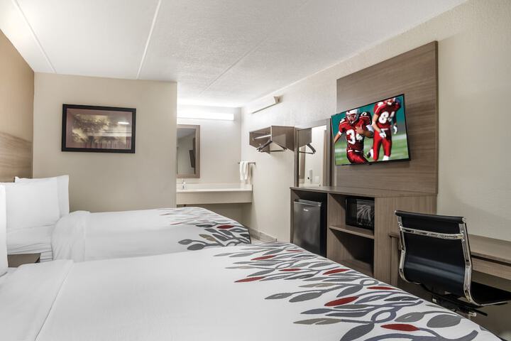 Deluxe 2 Double Beds (5 of 6)