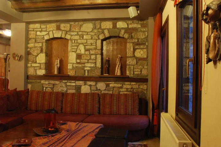 Room 7 of 26