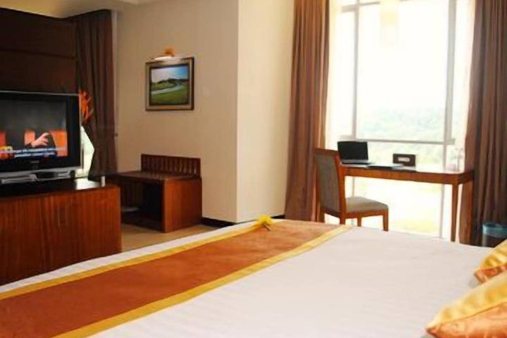 Room 6 of 42