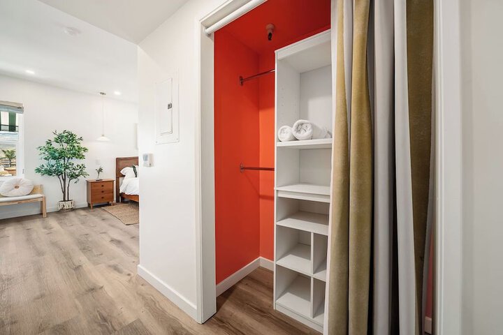 Room 13 of 88