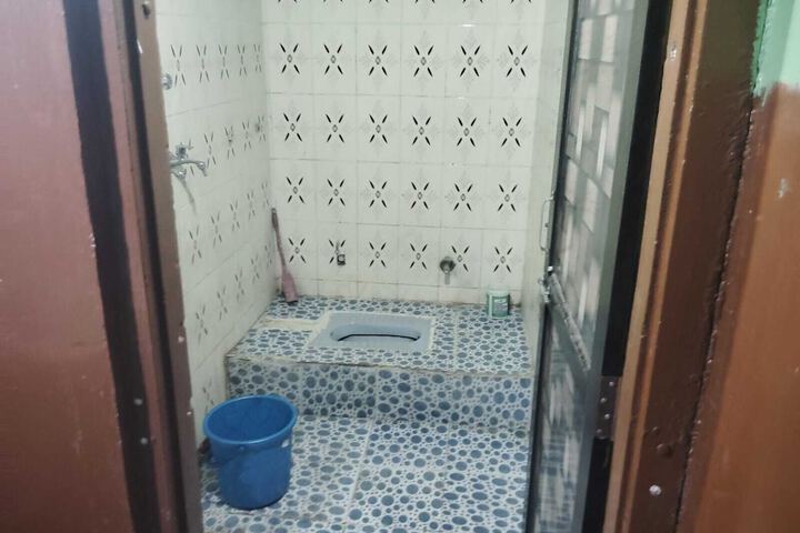 Room 12 of 29