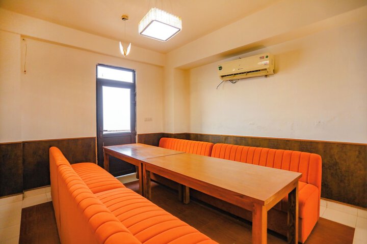 Room 28 of 46