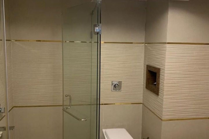 Room 15 of 18