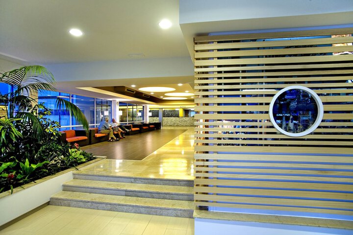 Guest Lobby
