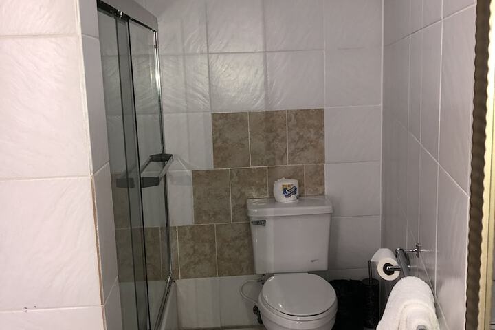 Room 16 of 17