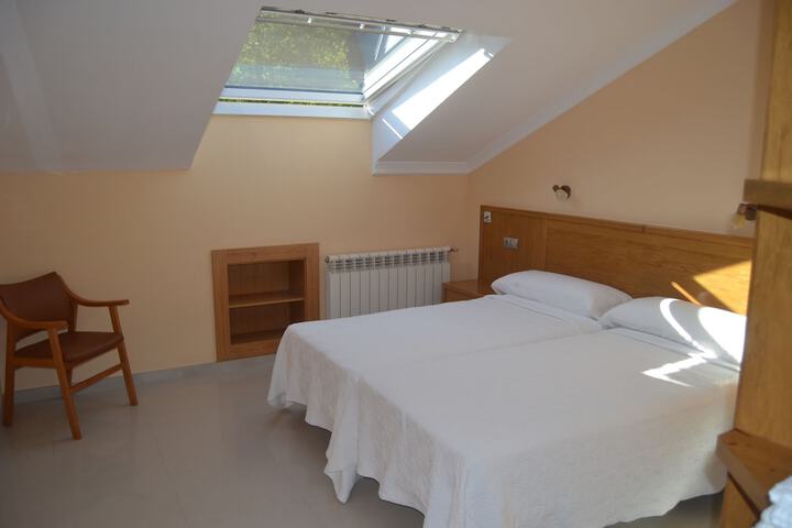 Room 6 of 39