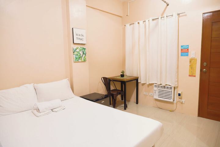 Room 5 of 70