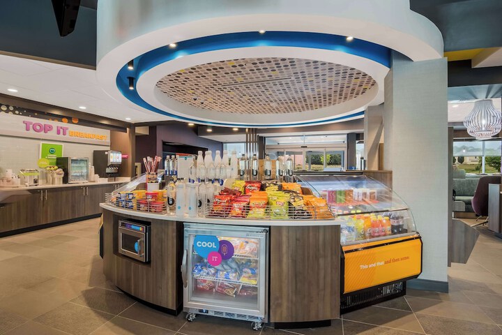 Snack bar