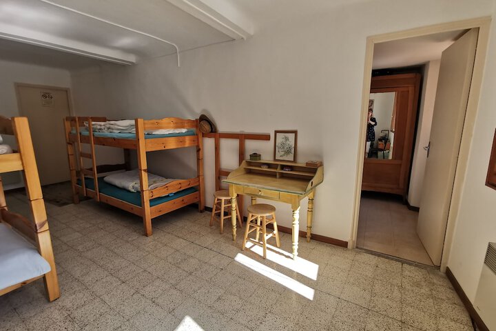 Room 30 of 124
