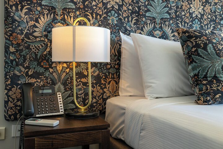 Room 28 of 113