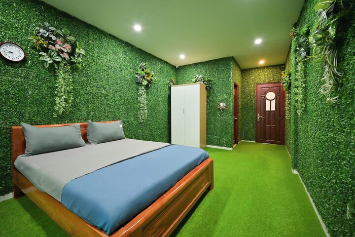 Room 32 of 56