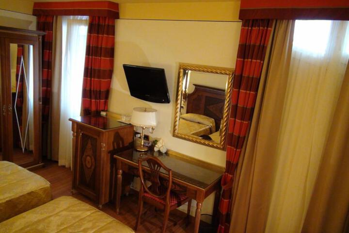 Suite Photo