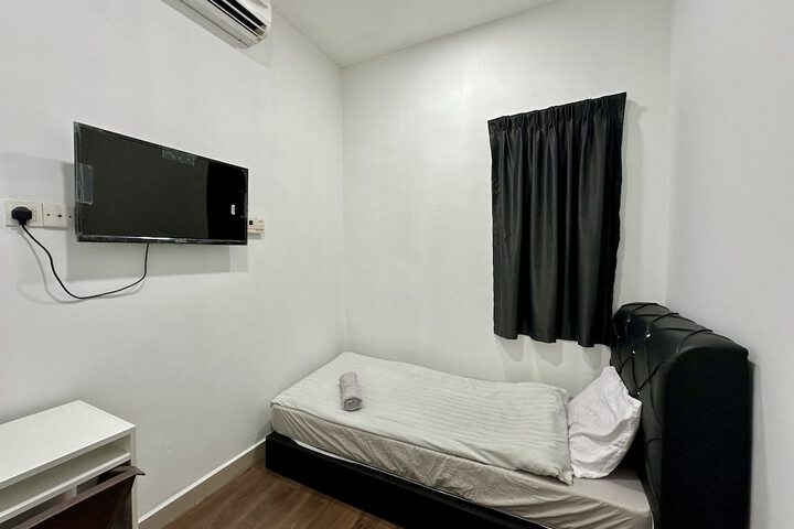 Room 7 of 39