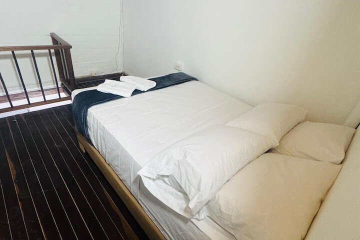Room 2 of 49
