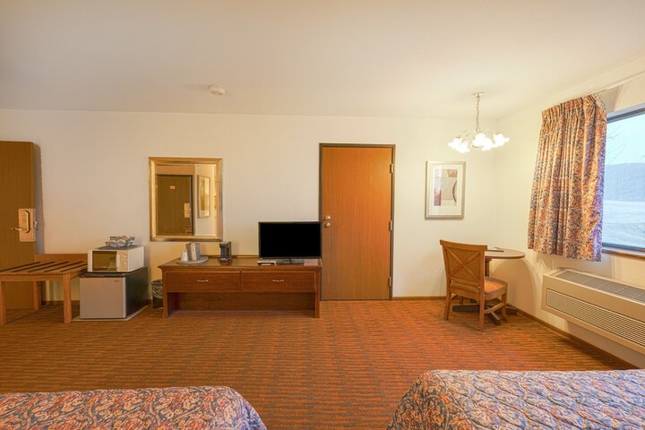 2 Double Beds (7 of 22)