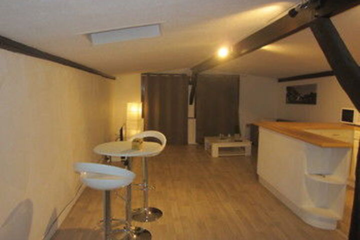 Room 14 of 18
