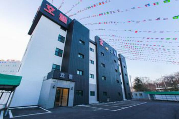 Hotel 11 of 44