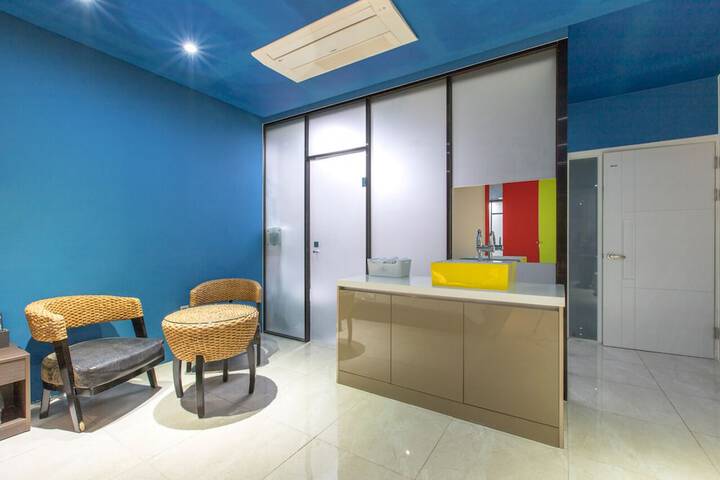 Room 7 of 40