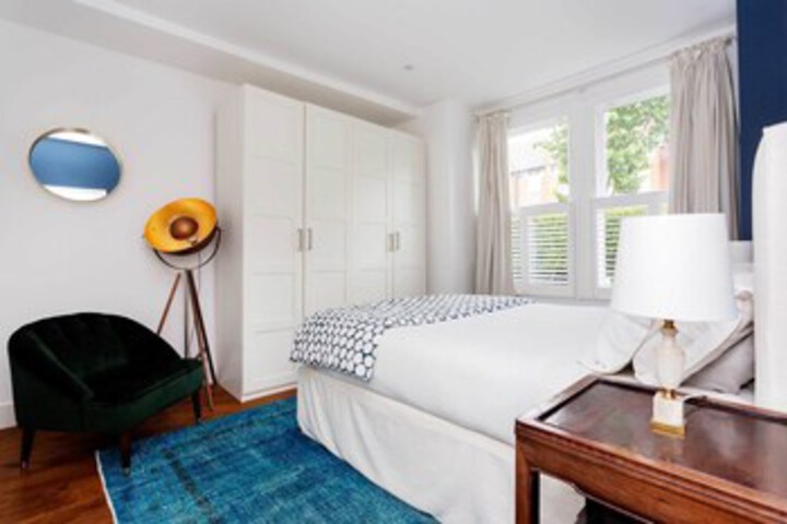 Room 15 of 22