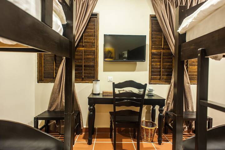 Room 14 of 46