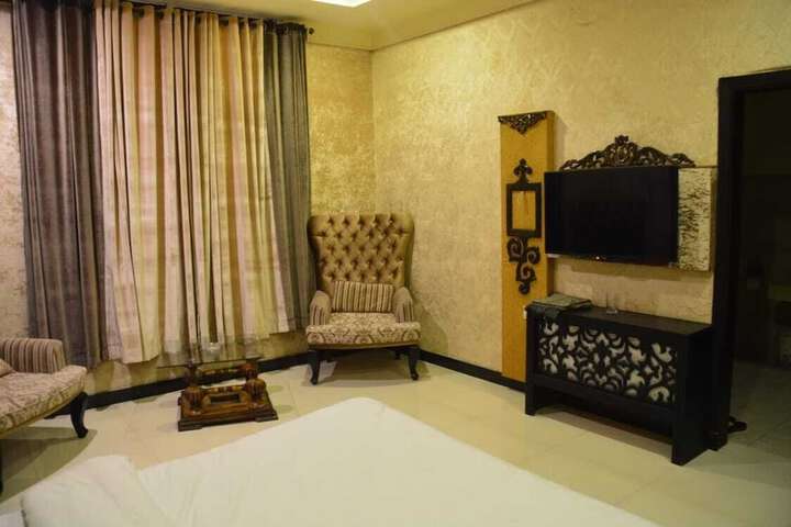 Room 26 of 57