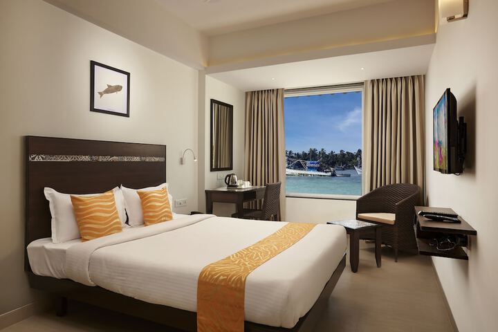 Room 3 of 12