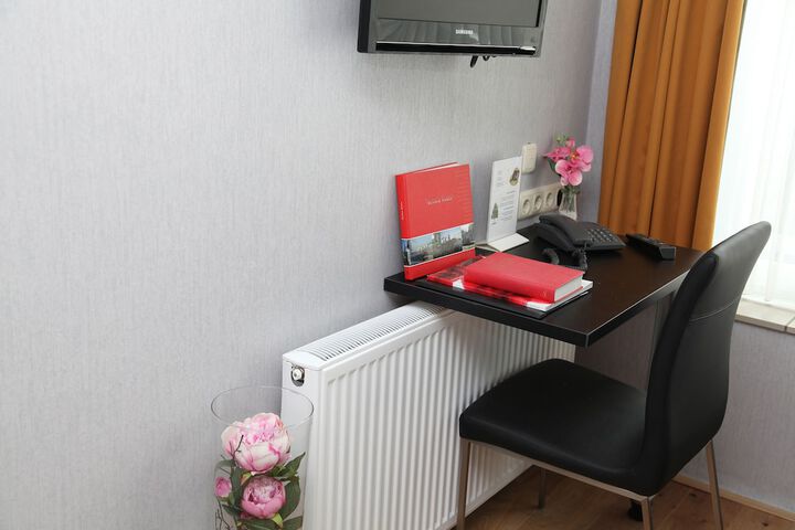 Room 5 of 39