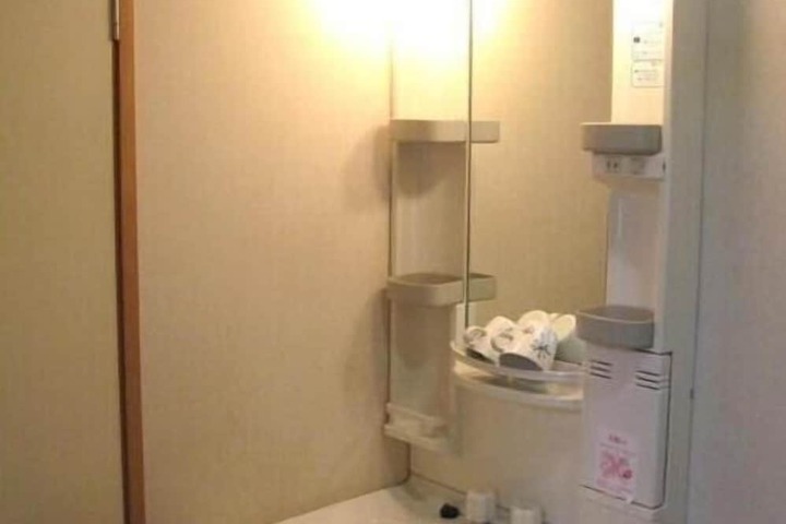 Room 16 of 56
