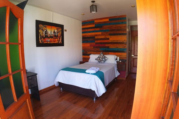 Room 16 of 30