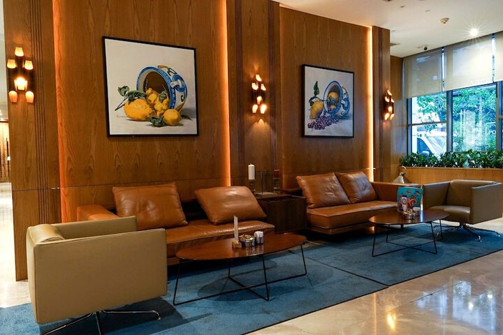 Guest Lobby