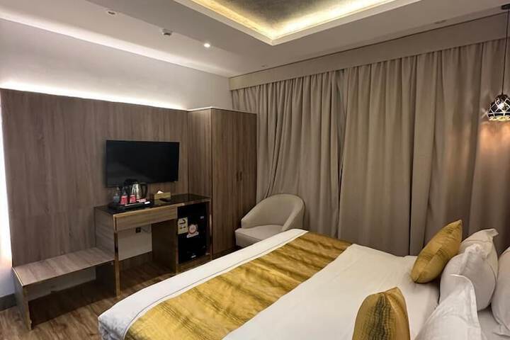 Room 17 of 43
