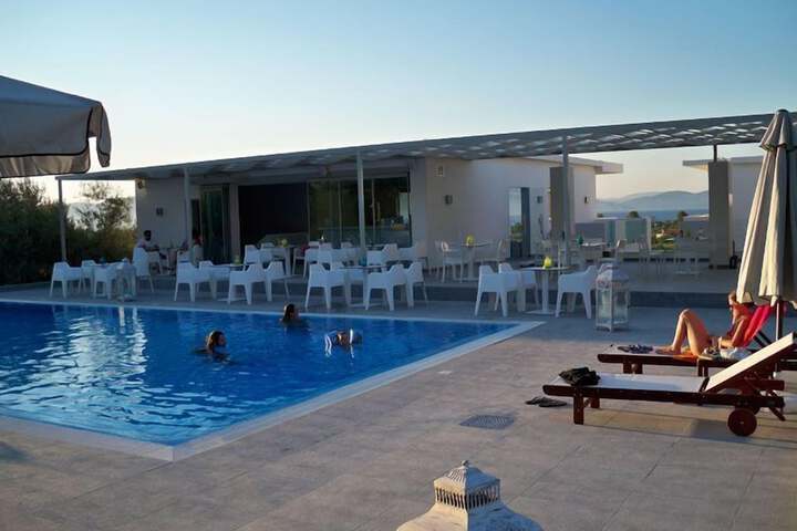 Pool 27 of 69