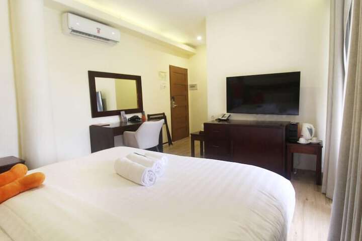 Room 38 of 132