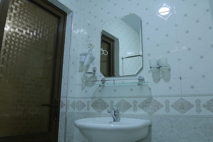 Room 67 of 102