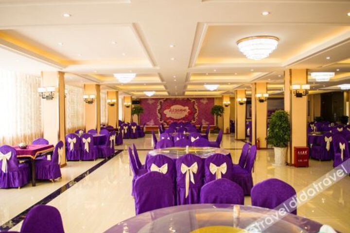 Hotel Interior 10 of 16