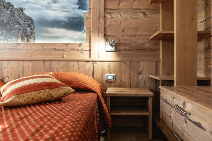 Room 43 of 92