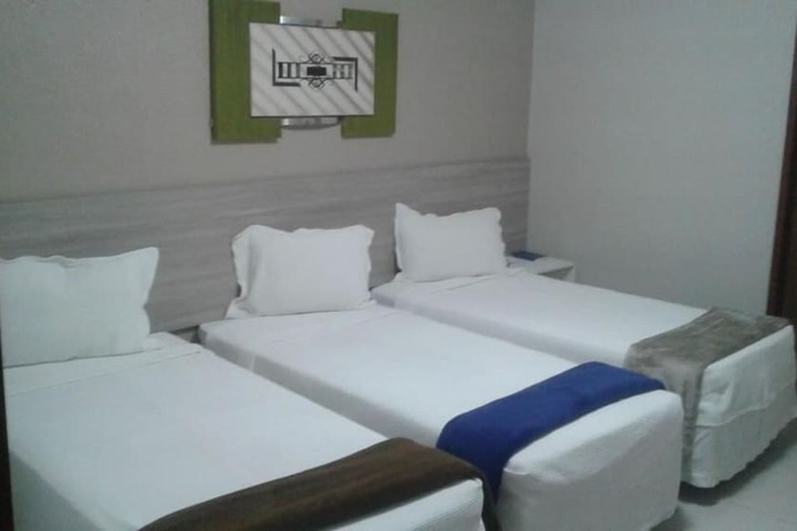 Room 13 of 35